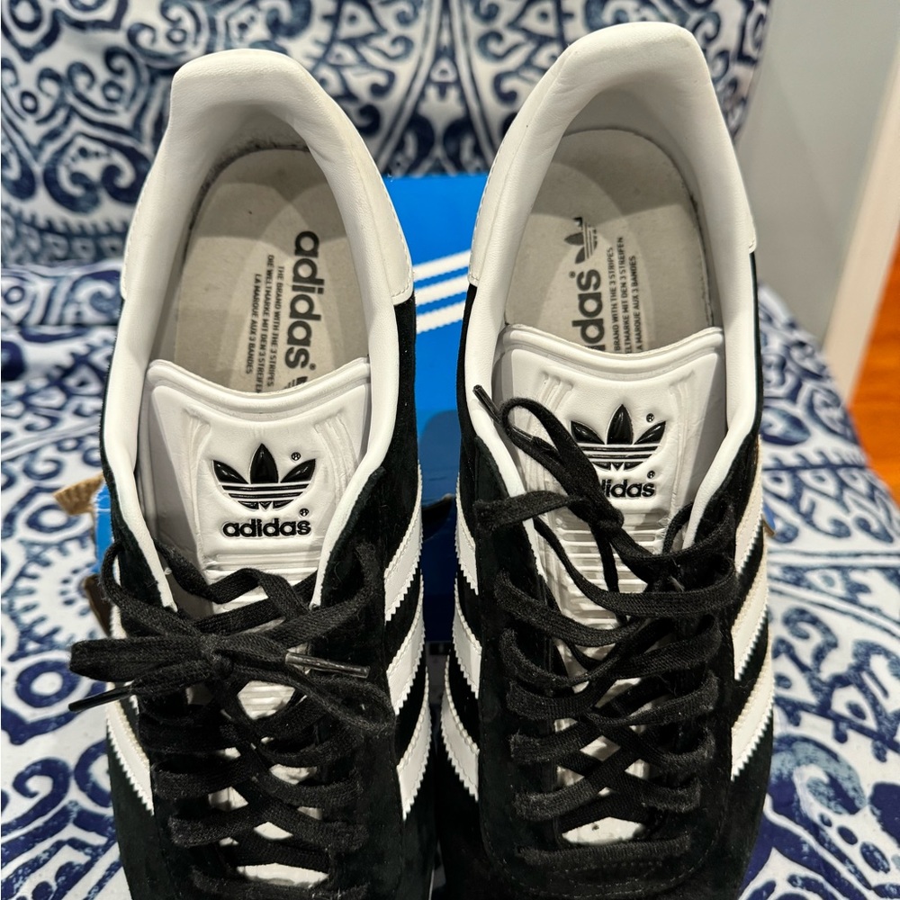 ADIDAS - Picture 6 of 7